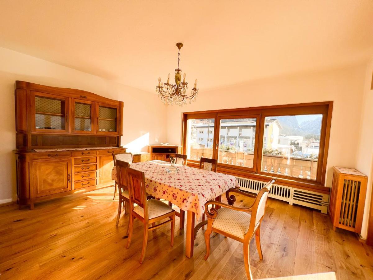 Guesthouse Rosengarten Dobbiaco Eksteriør billede